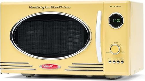 Microwave Oven, Compact Countertop - 0.7 Cu. Ft. - 700-Watts with LED Digital, Child Lock - Easy Clean Interior, Microwave Oven (Color: 0.9 Cu. Ft.Yellow)